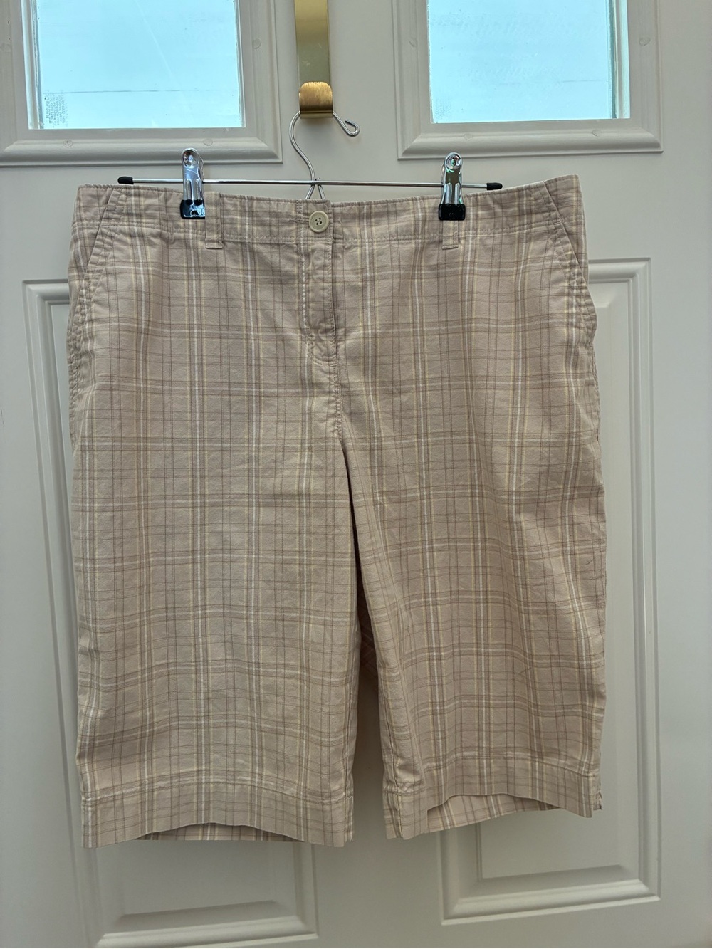 liz & co. Light Beige Plaid Bermuda Shorts